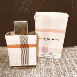 Burberry parfum for Women.